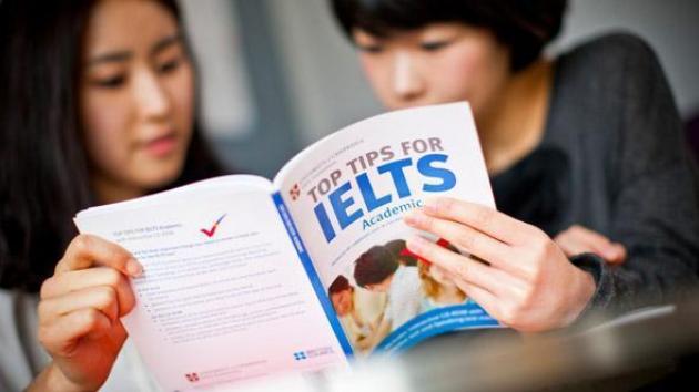 Nên học IELTS với giáo viên Việt Nam hay giáo viên nước ngoài?
